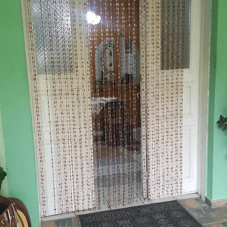 House Kwatera prywatna Leskovik